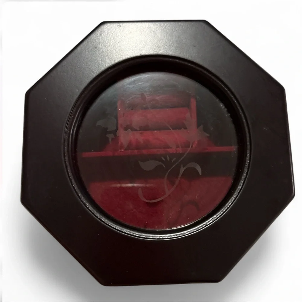 Vintage Black and Red Jewelry Organizer